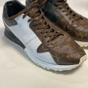 Louis Vuitton Run Away Sneaker Size 8.5 - with dust bag and extra shoe laces. Louis Vuitton | Shoes | Louis Vuitton Run Away Sneaker Size  main image 3